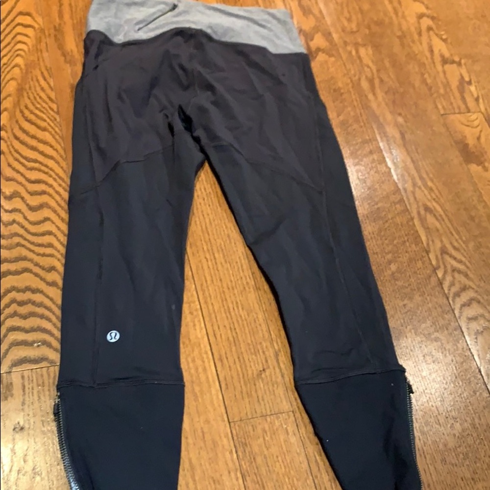 Lululemon pants - Picture 2 of 6